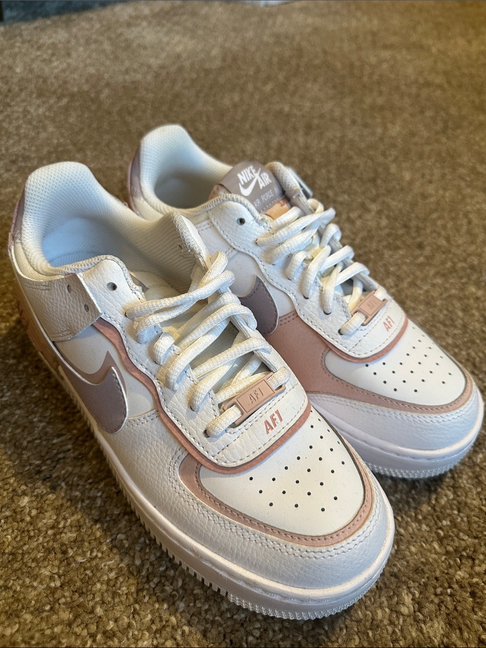 Nike Women's Sneakers - White & Light Pink
